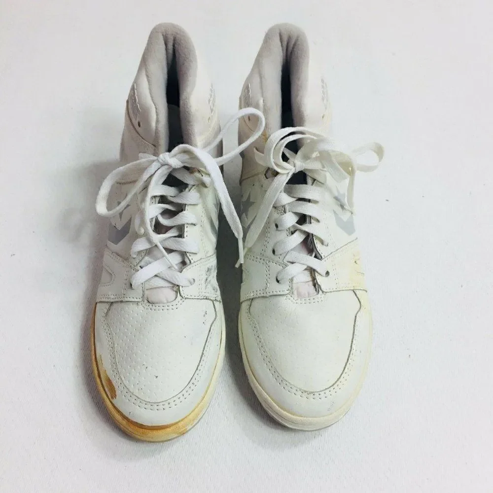 VINTAGE CONVERSE SHOES MENS SIZE 5 HI TOPS